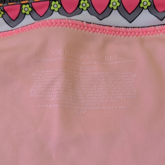 Victoria secret 👙 - Picture 3 of 3